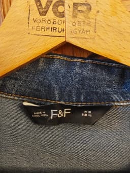 90695